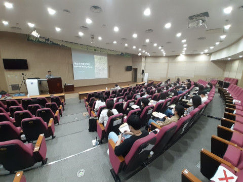 강의를 듣는 교육생들