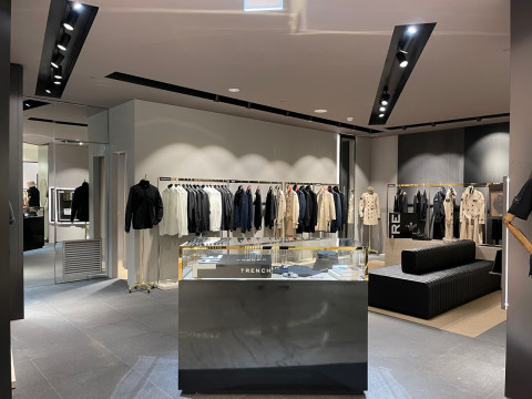 트렌치 런던 롯데 백화점 에비뉴엘 잠실 3층 매장