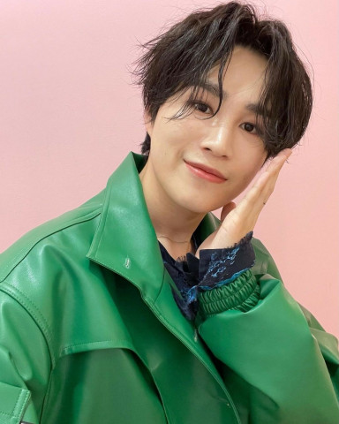 트롯가수 김희재의 팬들이 캄보디아에 우물을 선물했다