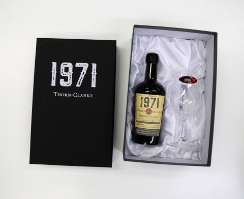 GS리테일이 창립 50주년을 맞이해 와인25플러스를 통해 선보이는 1971 주정 강화와인