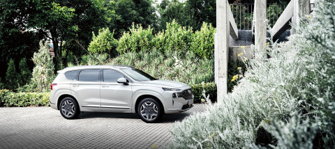 현대자동차가 더 뉴 싼타페 하이브리드 사전계약을 시작한다