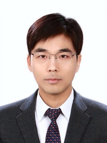 GC녹십자가 김지헌 사업개발본부장을 영입했다