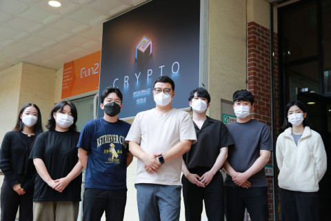 전남 청년 뉴딜로 프로젝트 참여기업 크립토 주식회사 한재영 대표와 참여 청년 근로자