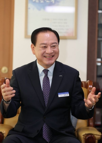 유동균 마포구청장