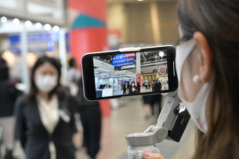 JAPAN BUILD 사무국은 차기 전시회의 부스 참가를 고려하기 위한 웨비나를 전시장에서 현장 개최한다