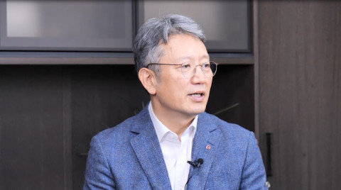 손지웅 LG화학 생명과학사업본부장이 신약 개발 전략을 발표하고 있다