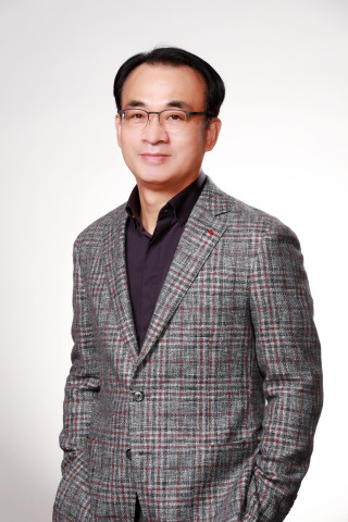 웹케시그룹이 성장동력을 강화하고 체계적 신사업 추진을 위해 김홍기 부회장을 선임했다