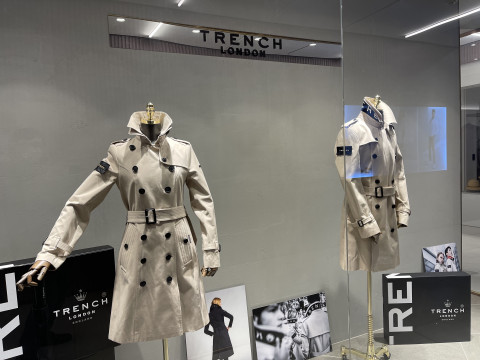 트렌치 런던의 트렌치 코트