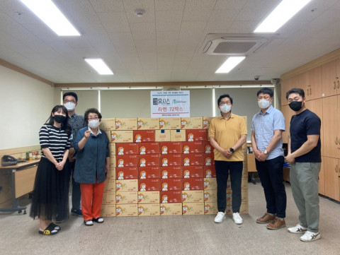 유시스의 브랜드 라면 구독 플랫폼 ‘오늘의 라면’이 지역 취약계층을 위해 100만원 상당 라면 세트를 기부했다
