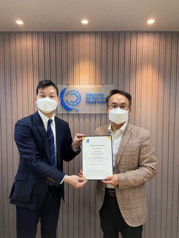 유럽기후협약대사 커뮤니티의 기후 대응 ESG 자문위원 위촉된 클리오 윤성훈 부사장(오른쪽)