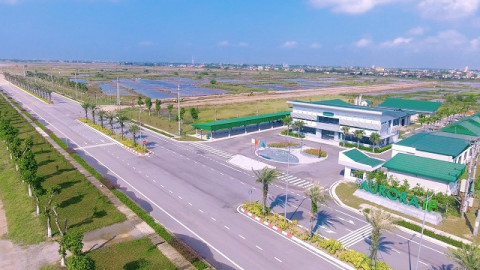 Cat Tuong Real Estate Group이 개발한 Aurora IP는 섬유 산업의 지속 가능한 성장과 녹색 섬유 산업단지 조성 및 개발 트렌드를 선도한다