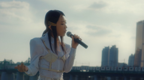 ‘그래미 글로벌 스핀(GRAMMYs Global Spin)’ 영상 속 KATIE