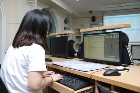 크레버스가 경민비즈니스고등학교에 버추얼 코딩 학습 프로그램 ‘코드얼라이브(codeAlive)’를 공급한다