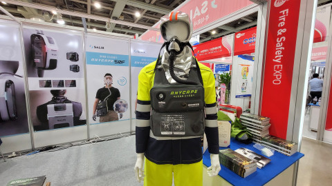 박람회 전시된 ANYCAPE 제품