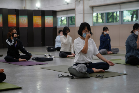 서울릴랙스위크 마음이 쉬는 곳 프로그램 이우제 요가클래스 현장