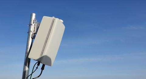 삼성전자 호주 28GHz 컴팩트 매크로 장비