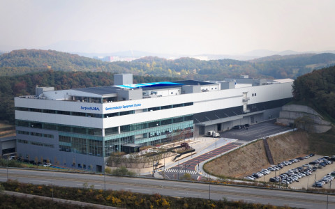 Photo: SurplusGLOBAL Semiconductor Equipment Cluster