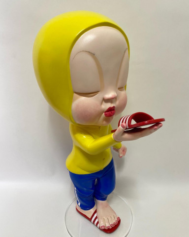 김정대 나른한 오후 34x27x60(h)cm 레진에 유채 2022