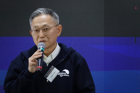 인사말하는 김종갑 본투글로벌센터장