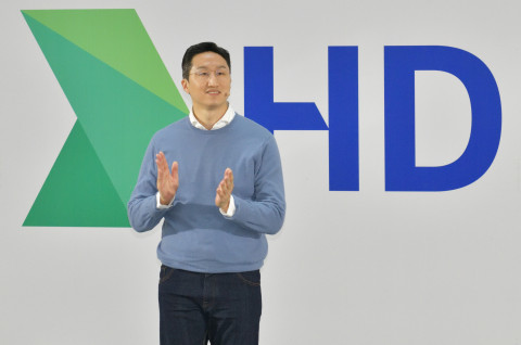 경기도 판교 GRC에서 열린 HD현대 50주년 비전 선포식에서 정기선 사장이 새 기업문화의 필요성을 강조하고 있다