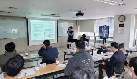 12월 10일 콜드체인 연구과제 조별 발표 모습