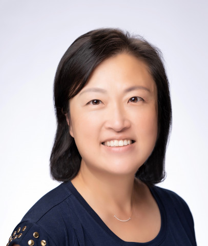 LG생활건강이 미주 사업총괄로 문혜영 부사장을 영입했다