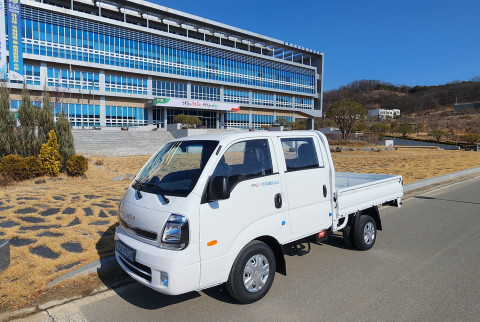 청주시청 상수도관리본부에 보급된 봉고3ev피스 더블캡