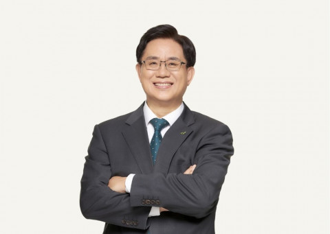 희망친구 기아대책의 유원식 회장이 KCOC 제12대 신임 회장으로 선출됐다