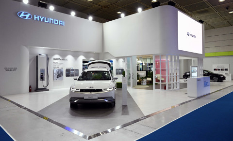 EV 트렌드 코리아 2023에 전시된 현대자동차 아이오닉 5