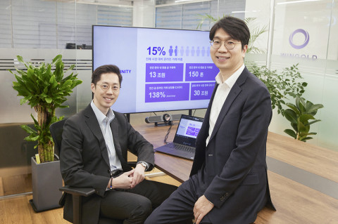 왼쪽부터 레전더리홀딩스 김탁종 대표, 류홍열 대표