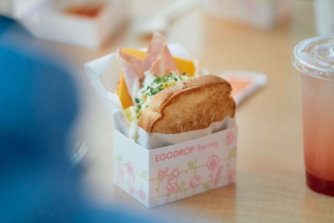 American Ham Cheese sandwich, the signature menu of EGGDROP, combines scrambled eggs, light ham, and