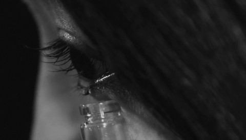 요이, Each tear, repressed, returns as a wave, 단채널 영상, 가변크기, 1분 루프, 2018, 2023