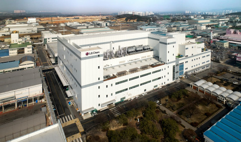단입자 양극재를 양산하는 LG화학 청주공장 전경