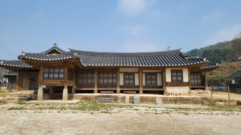 여주 보통리 고택(국가민속문화재) 전경