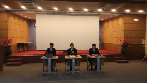왼쪽부터 공일규 변호사, 한일권 사무관, 서지원 변호사가 지정토론을 진행하고 있다