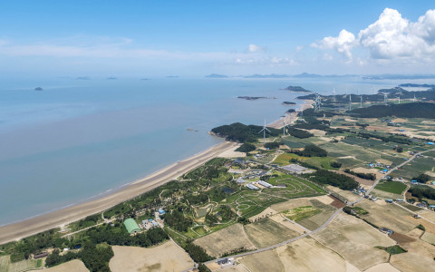 보라해 댄스 페스티벌이 열리는 신안 자은도 뮤지엄파크와 양산 해변