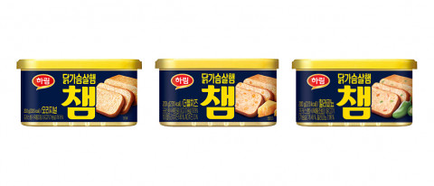 하림 닭가슴살햄 ‘챔’ 3종(왼쪽부터 오리지널, 더블치즈, 할라피뇨)