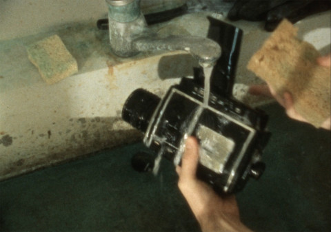 Luuk Schröder, Phantom Reels 2: Washing, 2023, Super8 film, 5min 44sec 루크 슈뢰더, 흔들리는 환영 2: 워싱, 2023, 