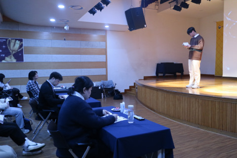 영상제 본심사 진행 전경