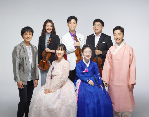 ‘IBK TOGETHER’ 프로젝트 참여 아티스트들. 왼쪽부터 시계 방향으로 크로스오버 작곡가 양방언, 바이올리니스트 한수진·공민배·박준형, 피아노병창 최준, 소리꾼 최예나, 국악