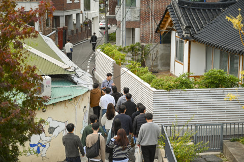 더웨이브컴퍼니는 11월 로컬 콘텐츠 중점 대학인 목포대학교의 로컬크리에이터 육성사업단을 대상으로 강원도 동해안(강릉, 양양, 속초) 일대에서 로컬 인사이트 트립을 운영했다