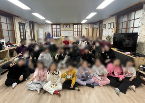 함께하는사랑밭 독산지역아동센터 ‘경노당에 다녀왔어요’ 2023년 지역사회 나눔행사 재능발표회 진행