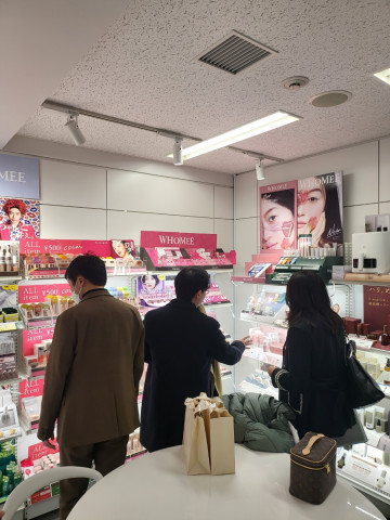 현지 유통사 쇼룸