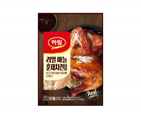 하림 ‘리얼 마늘훈제치킨 반마리’ 제품