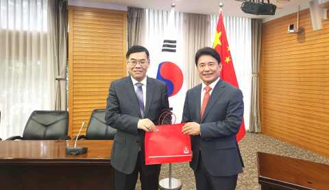 한국지방행정연구원과 상해행정학원이 MOU를 체결했다