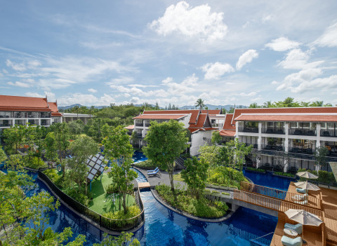 The resort boasts the longest outdoor lagoon pool in Southeast Asia. Photograph depicts the JW Marri