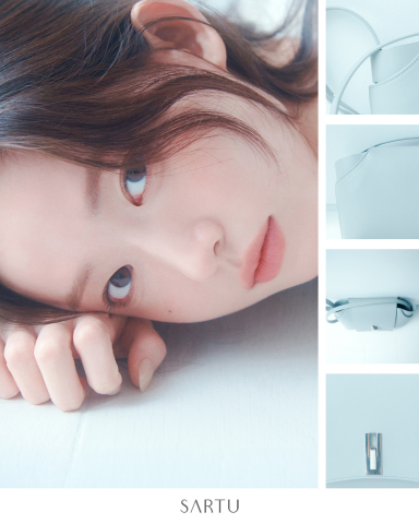 사르투의 ‘TES Shoulder Bag(Light Grey)’과 최윤지가 함께 연출됐다