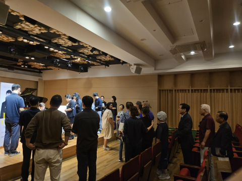 1시간가량 진행된 팬사인회 전경