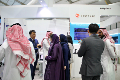 ‘Global Health Exhibition 2025’의 Team BESTCare Korea 부스