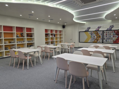 역삼청소년센터 청소년 전용공간 내 미니카 전시